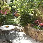 Hotel La Roccia 3*