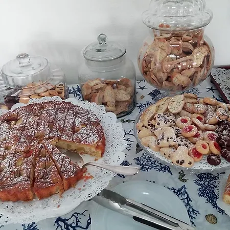 Отель La Roccia 3*